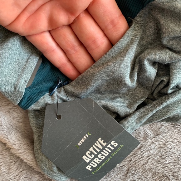 *NEW* REI Quarter Zip Pullover - Picture 3 of 4